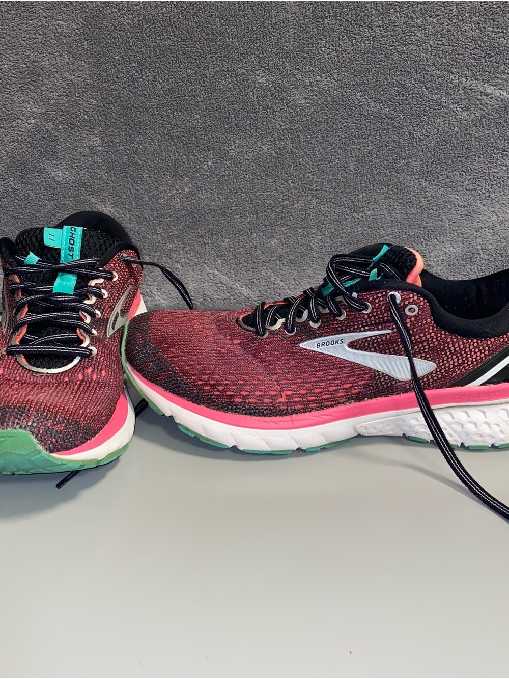 Brooks Ghost 11 Women’s Running Shoes Pink Black Size 9.5 Medium